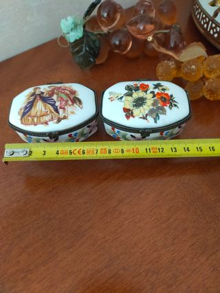 2 Scatoline Ceramica Vintage