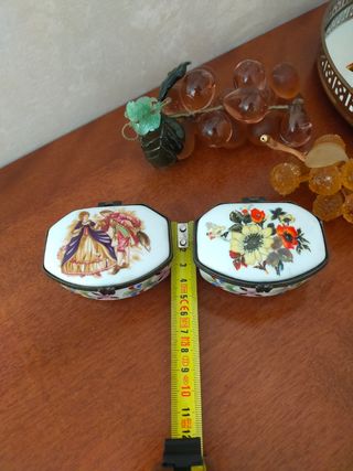 2 Scatoline Ceramica Vintage