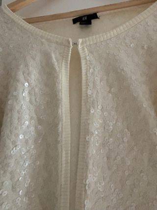 Chaqueta punto marfil con lentejuelas