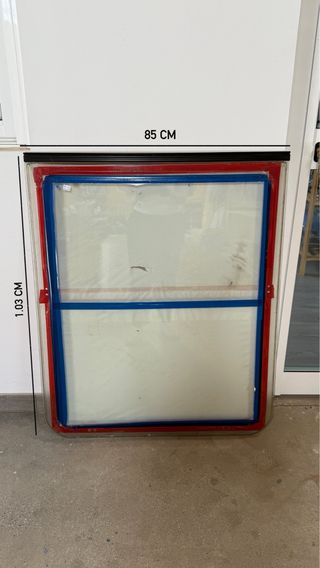 Ventana caravana 85x103cm