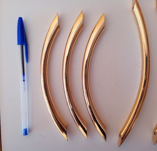 10 Tiradores dorados - Armarios