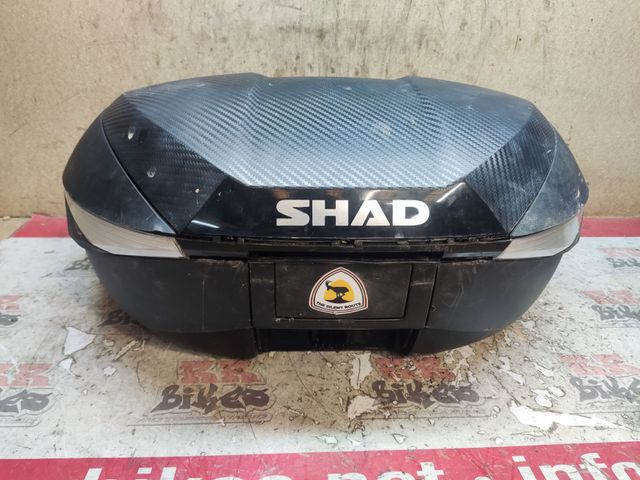 BAÚL USADO SHAD 58 LITROS *SIN LLAVE CIERRE ROTO*