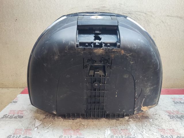 BAÚL USADO SHAD 58 LITROS *SIN LLAVE CIERRE ROTO*