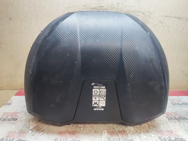 BAÚL USADO SHAD 58 LITROS *SIN LLAVE CIERRE ROTO*