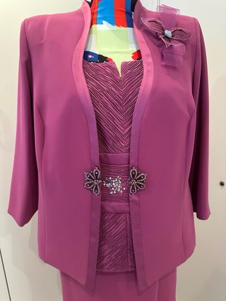 Traje fiesta morado