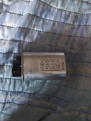 Capacitor microondas 