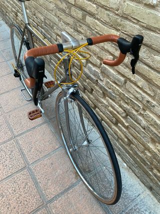 Torrot Road Racer restmod
