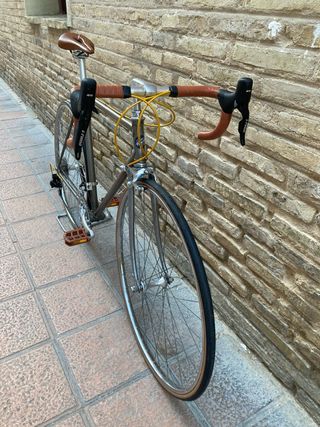 Torrot Road Racer restmod
