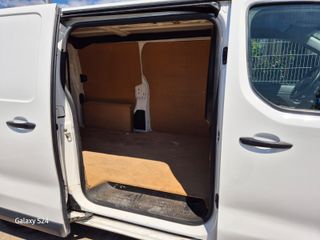 Citroen Jumpy 1.6BlueHdi Talla M 95cv año 01/2020