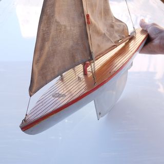 Velero antiguo de madera