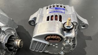 Alternador Denso 1002114370