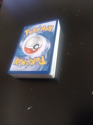50 cartas Pokémon TCG