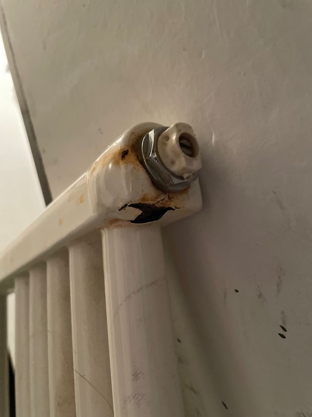 Radiador toallero blanco