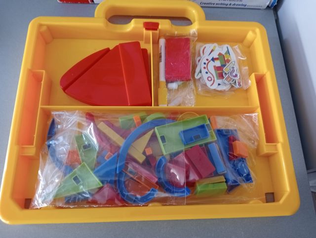 Maletín aprendizaje formas geométricas