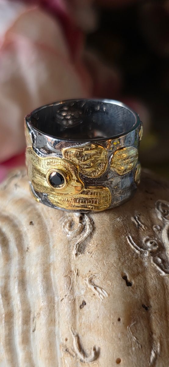 Anillo nenúfares. Joya de autor 