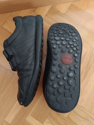 Zapatos Camper de piel negros especial para niños 