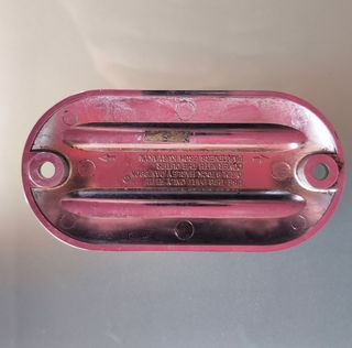 Tapa cromada inspección cadena primaria de Harley.