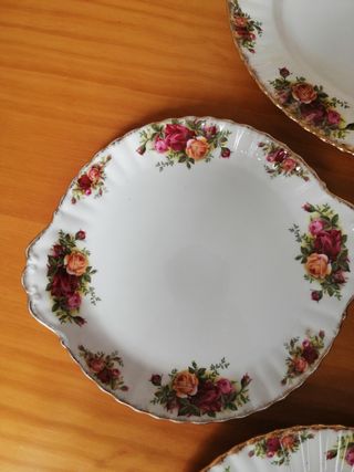 Piezas  Royal Albert Old Country OFERTON, TODO 80€