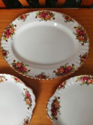 Piezas  Royal Albert Old Country OFERTON, TODO 80€