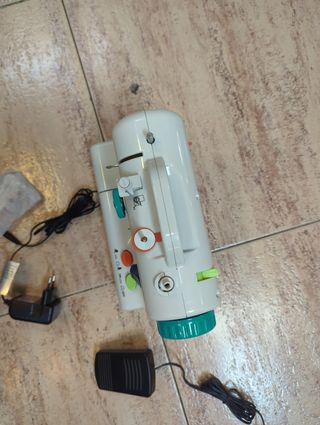Máquina de coser Buki - Juguete