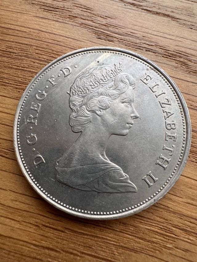 Moneda 1981 boda Carlos y Diana