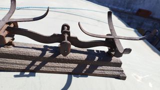 Balanza antigua de hierro