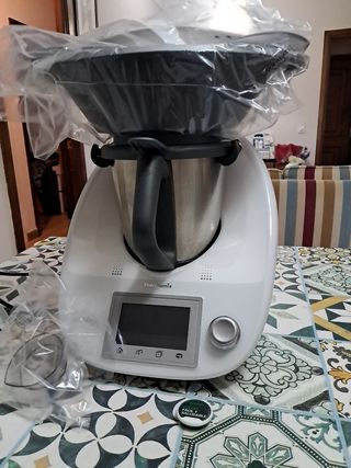 Thermomix TM5 + Libro electrónico y papel.