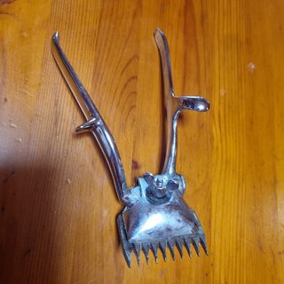 Maquina cortapelos antigua manual