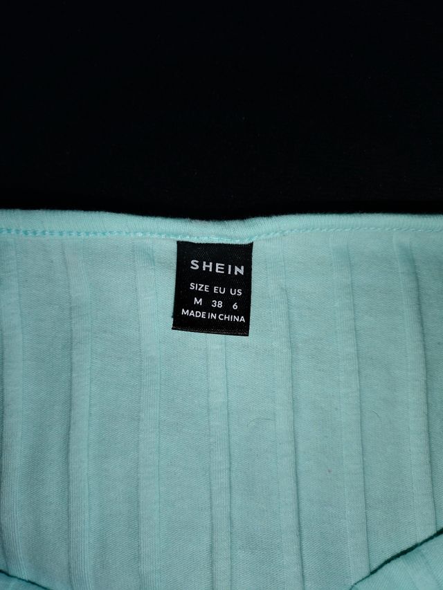 Top básico verde menta