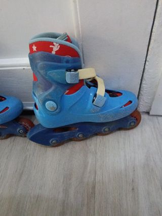 Patines infantiles azules talla 33