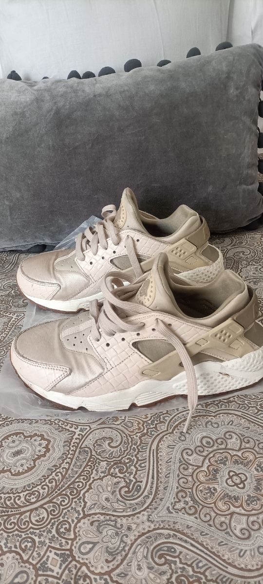 Zapatillas NIKE HUARACHE