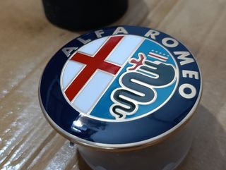 Emblemas , logos  Alfa 147/156, GT
Diseño clásico