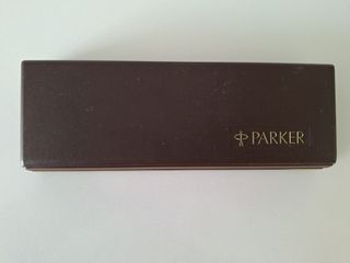 Bolígrafo Parker en estuche original flecha dorada