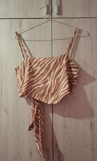 Top cropped tirantes cebra marrón claro