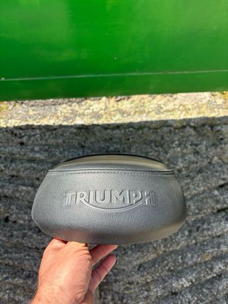 Asiento original Triumph bonneville