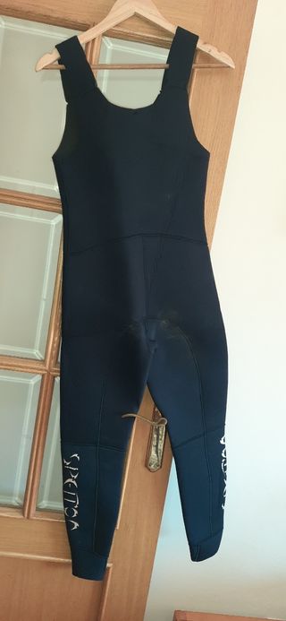 TRAJE BUCEAR SPETTON
Completo