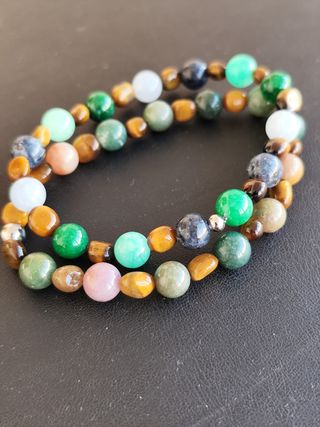 Coppia di bracciali in pietre dure 4/8 mm.