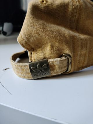 Gorra Adidas Retro negociable