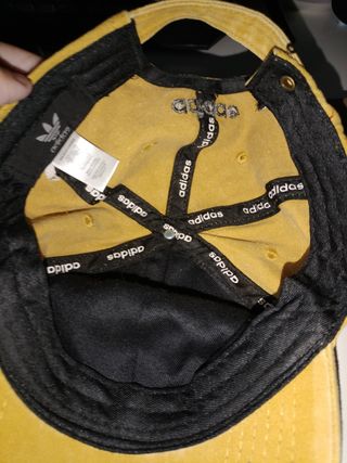Gorra Adidas Retro negociable