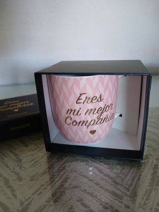 Taza de diseño con caja para regalo