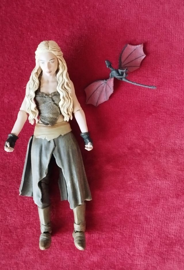Figura de Daenerys Targaryen.