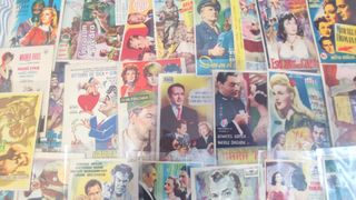 Carteles de cine de mano antiguos 