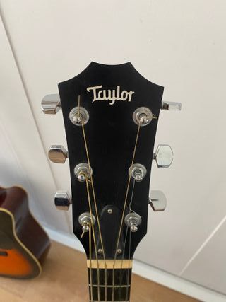 Guitarra Acústica Taylor 110e