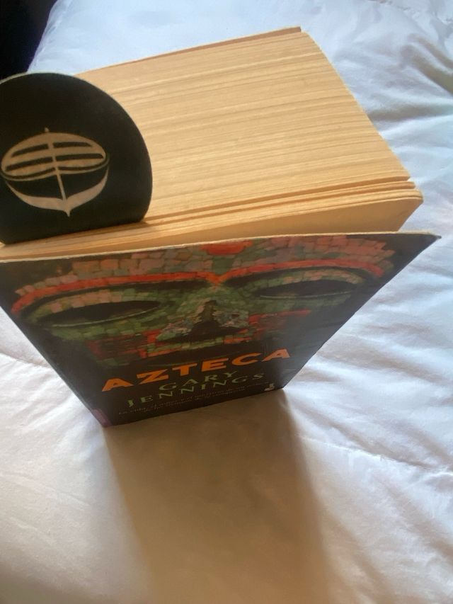 Azteca (La vida, el amor y el martirio de un az...