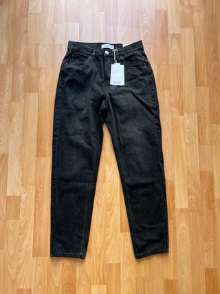 Vaqueros negros Pull and Bear nuevos con etiqueta