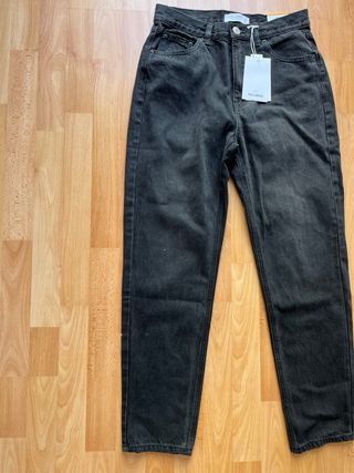 Vaqueros negros Pull and Bear nuevos con etiqueta