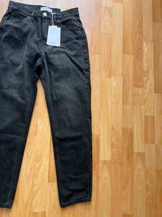 Vaqueros negros Pull and Bear nuevos con etiqueta