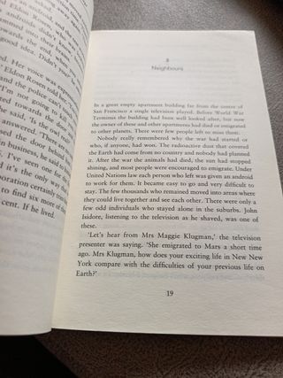 Oxford Bookworms 5. Do Androids Dream of Electr...