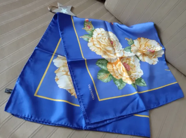 Foulard seta Valentino vintage-nuovo senza cartell