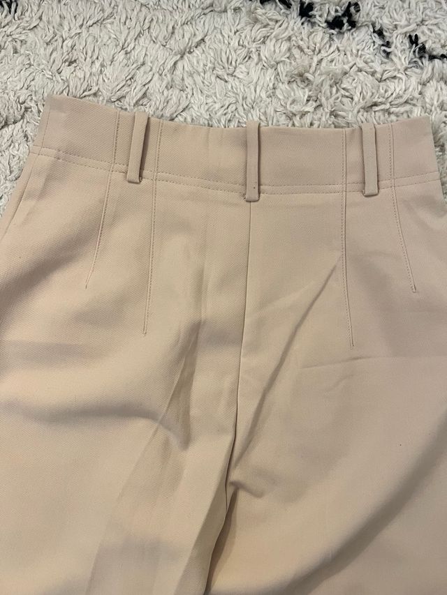 Pantalón tiro alto Zara